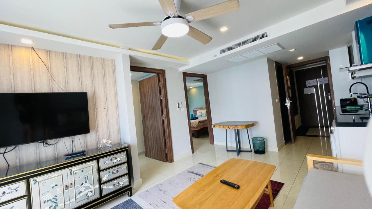 Grand Avenue Soi Buakhao By Daisy Apartment Pattaya Exterior photo