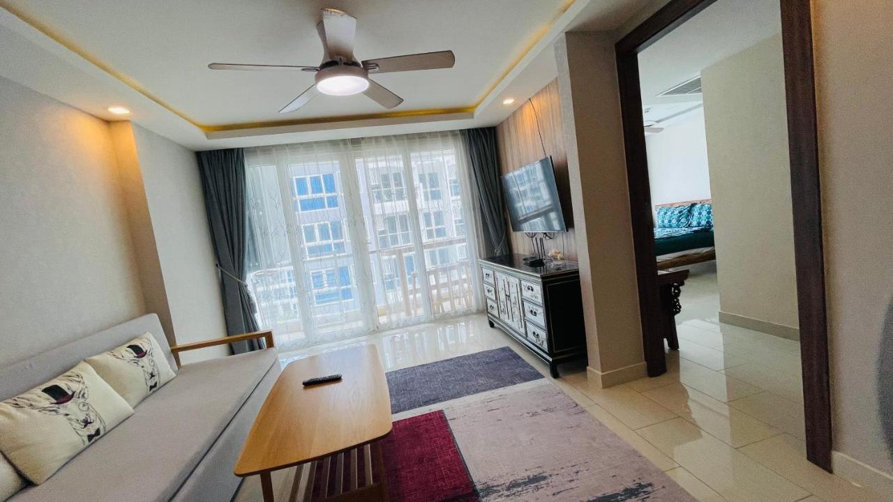 Grand Avenue Soi Buakhao By Daisy Apartment Pattaya Exterior photo