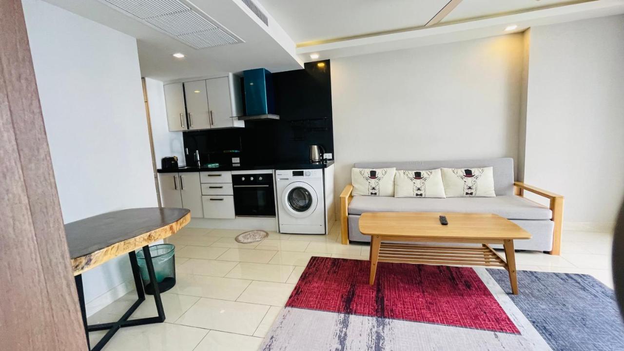 Grand Avenue Soi Buakhao By Daisy Apartment Pattaya Exterior photo